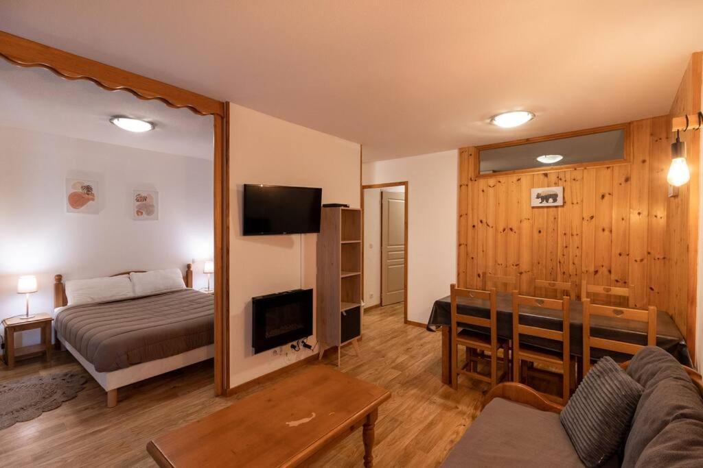 T2 + Coin Montagne - Wifi/Piscine - Les Orres 1800 Apartment Exterior photo